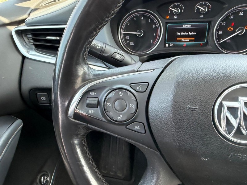 Buick Enclave Vehicle Full-screen Gallery Image 14