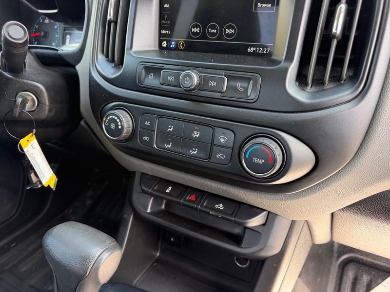 Chevrolet Colorado Vehicle Full-screen Gallery Image 10