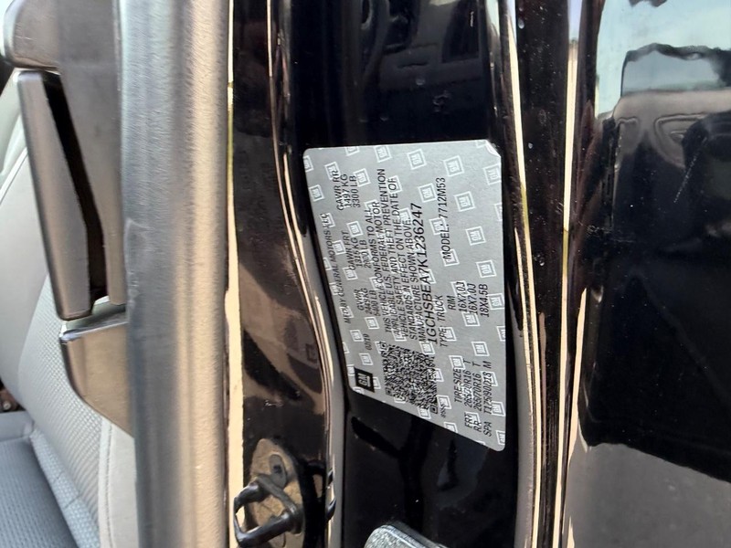 Chevrolet Colorado Vehicle Full-screen Gallery Image 17