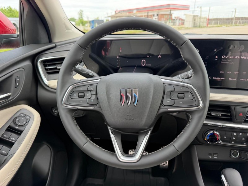 Buick Encore GX Vehicle Full-screen Gallery Image 9