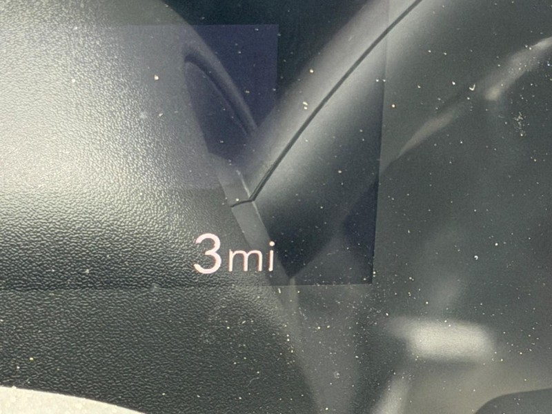 Buick Encore GX Vehicle Full-screen Gallery Image 19