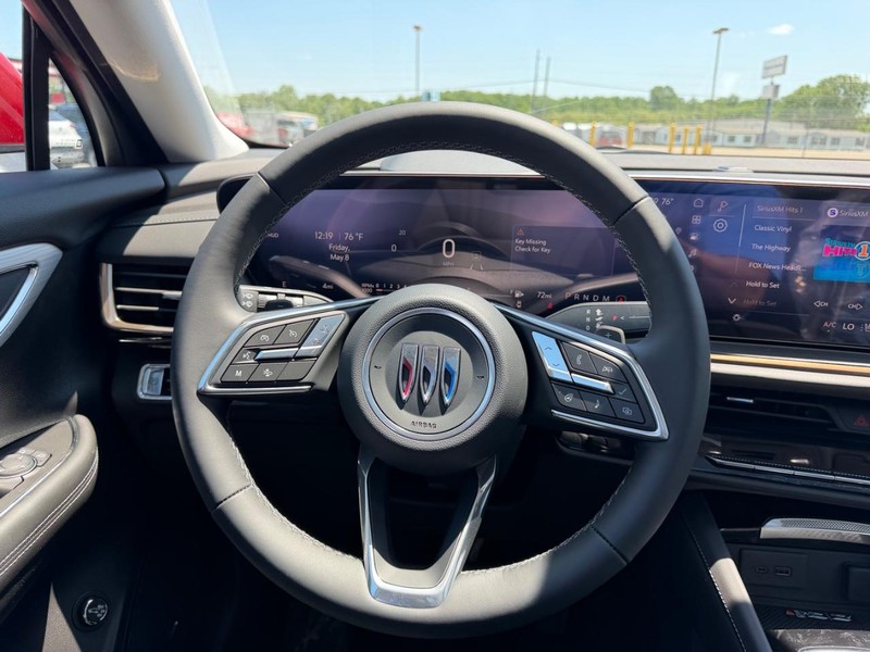 Buick Envision Vehicle Full-screen Gallery Image 11