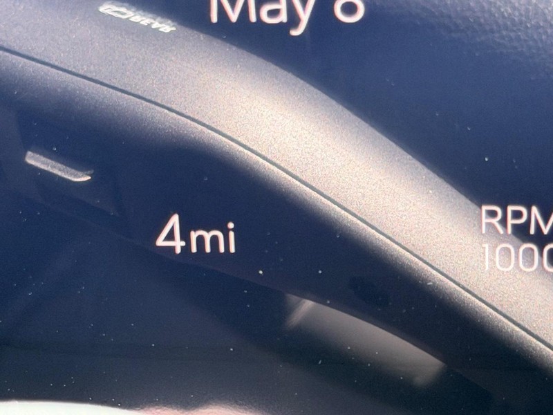 Buick Envision Vehicle Full-screen Gallery Image 21