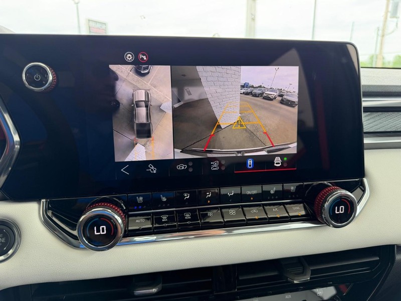 GMC Canyon Vehicle Full-screen Gallery Image 20
