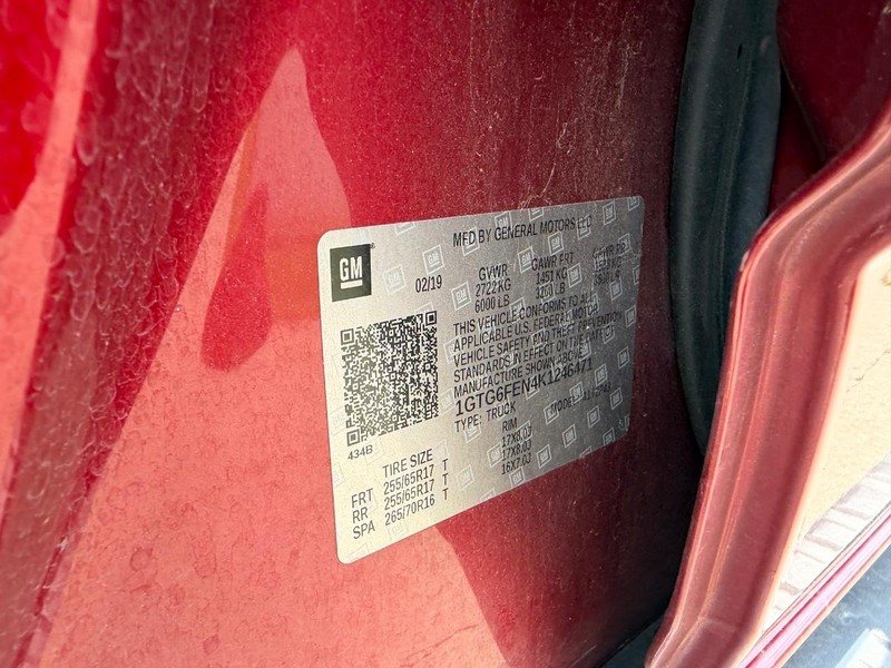 GMC Canyon Vehicle Full-screen Gallery Image 20