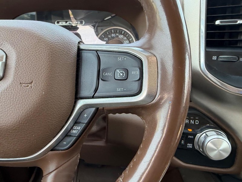 Ram 1500 Vehicle Full-screen Gallery Image 11