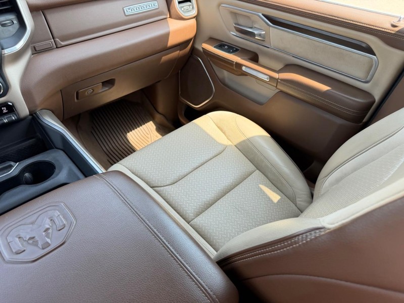 Ram 1500 Vehicle Full-screen Gallery Image 15