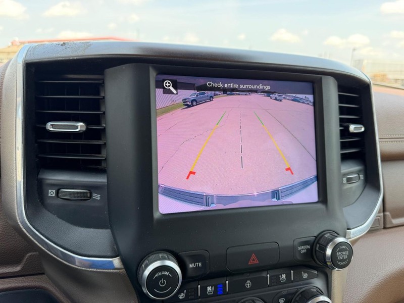 Ram 1500 Vehicle Full-screen Gallery Image 20