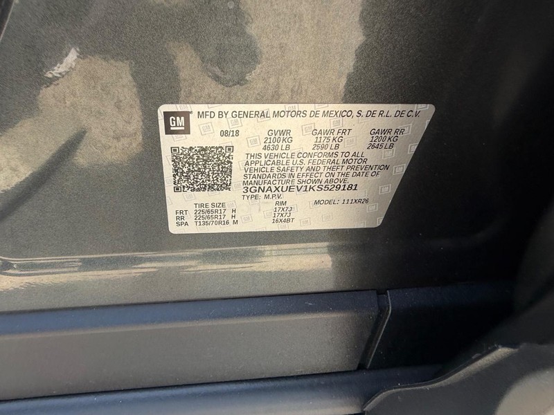 Chevrolet Equinox Vehicle Full-screen Gallery Image 21