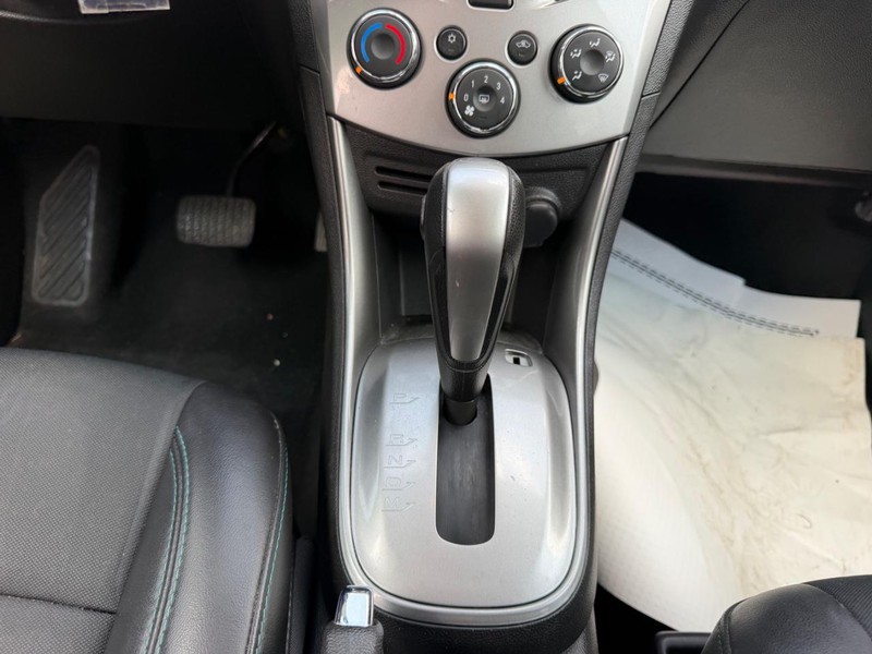 Chevrolet Trax Vehicle Full-screen Gallery Image 14