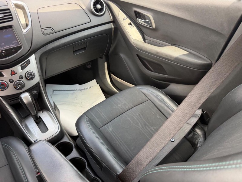 Chevrolet Trax Vehicle Full-screen Gallery Image 15