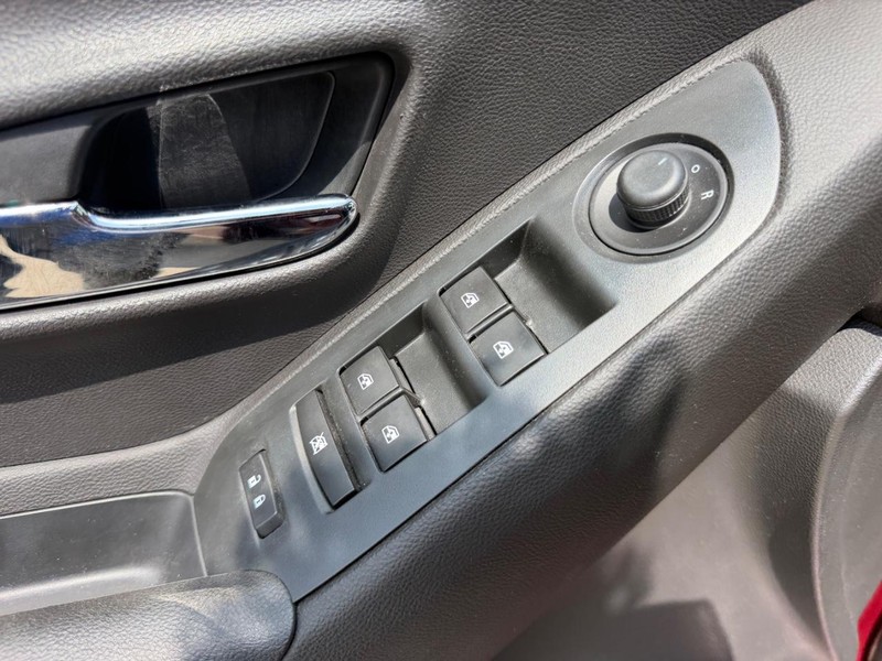 Chevrolet Trax Vehicle Full-screen Gallery Image 16