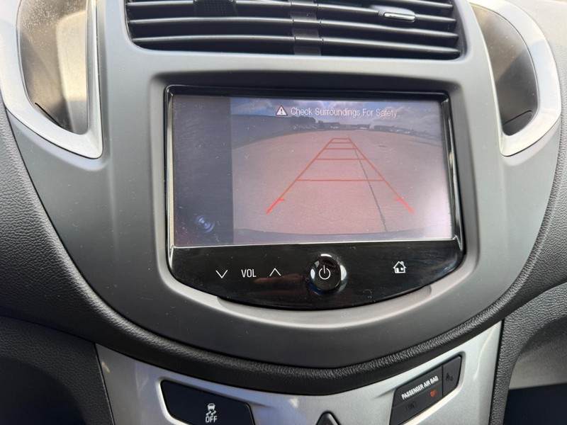 Chevrolet Trax Vehicle Full-screen Gallery Image 19