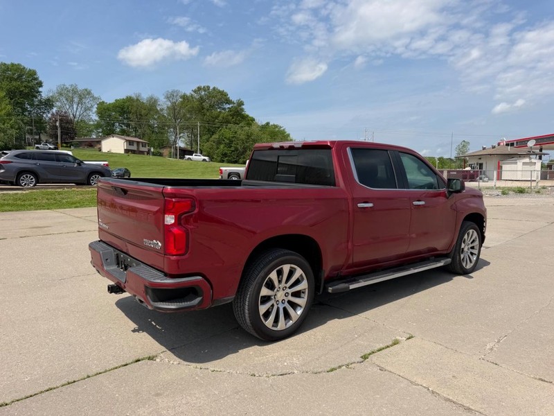 Chevrolet Silverado 1500 Vehicle Full-screen Gallery Image 3