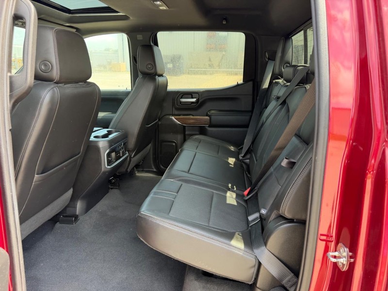 Chevrolet Silverado 1500 Vehicle Full-screen Gallery Image 7