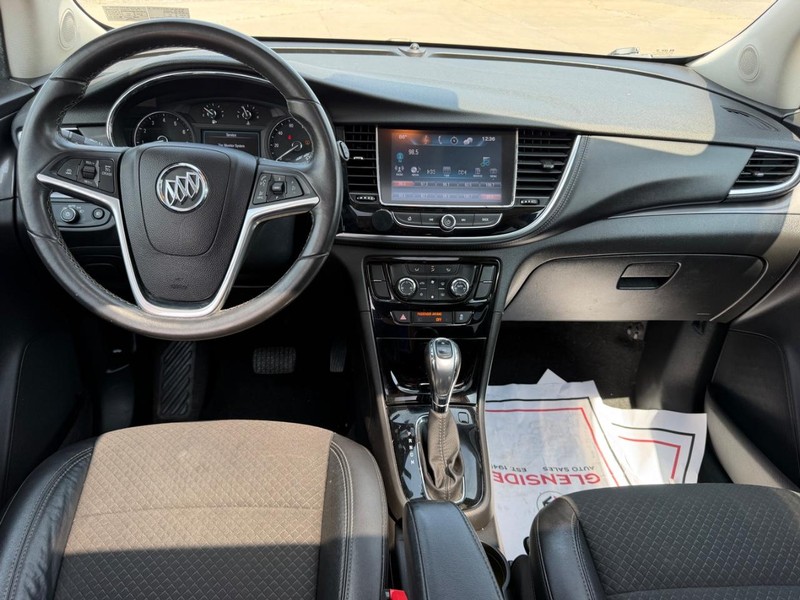 Buick Encore Vehicle Full-screen Gallery Image 9