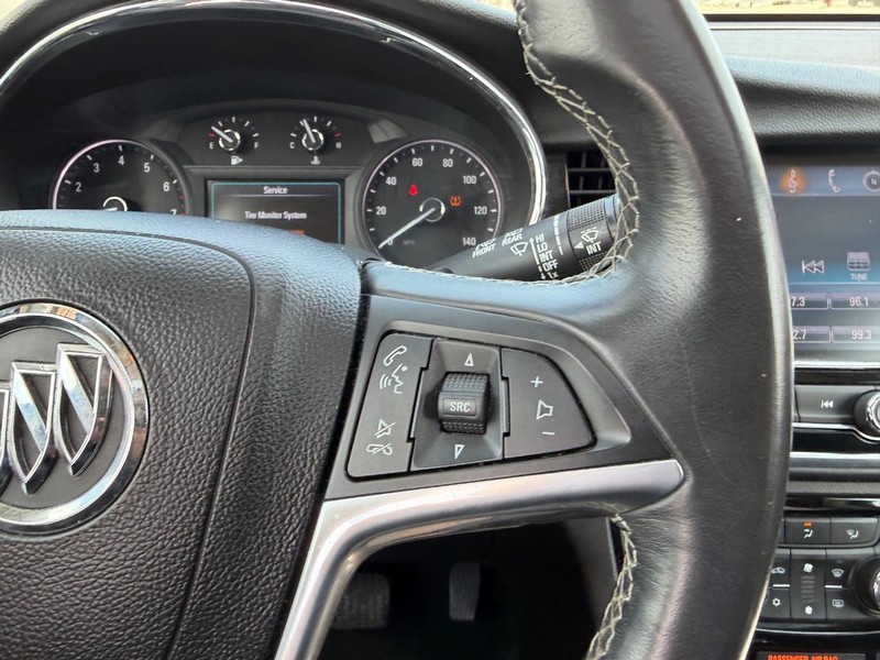 Buick Encore Vehicle Full-screen Gallery Image 12