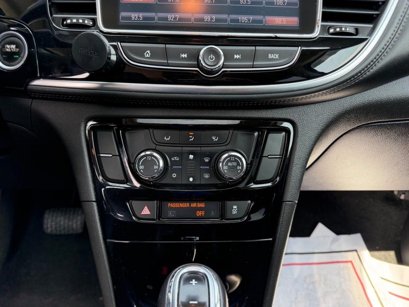 Buick Encore Vehicle Full-screen Gallery Image 14