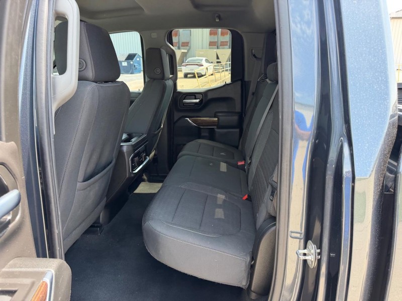 GMC Sierra 1500 Vehicle Full-screen Gallery Image 7