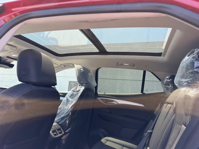 Buick Envision Vehicle Full-screen Gallery Image 9