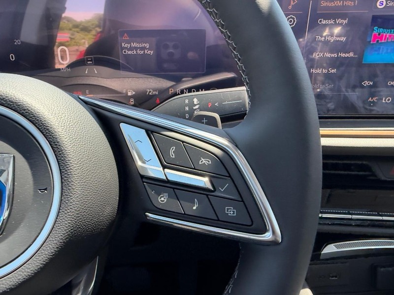 Buick Envision Vehicle Full-screen Gallery Image 13