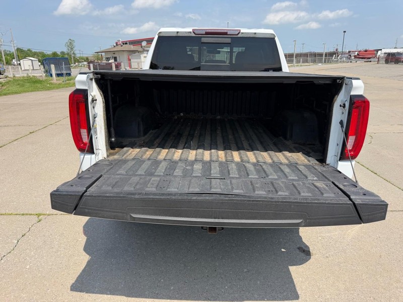 GMC Sierra 1500 Vehicle Full-screen Gallery Image 6