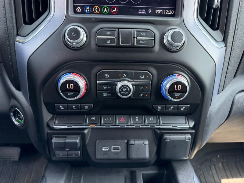 GMC Sierra 1500 Vehicle Full-screen Gallery Image 14