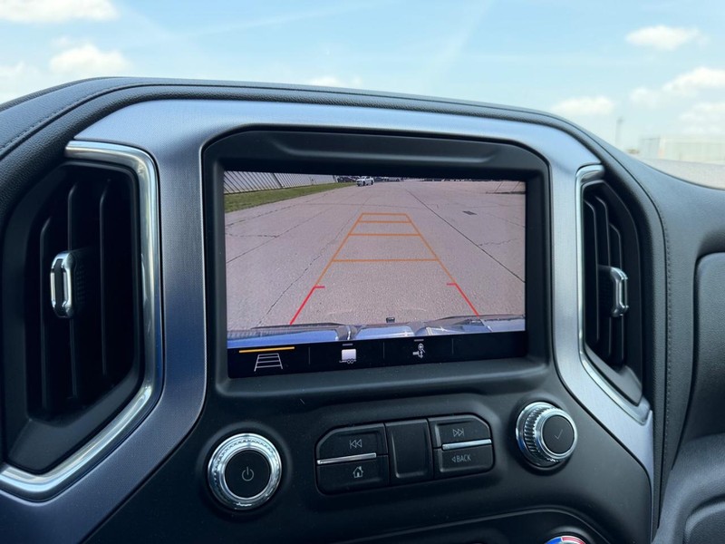 GMC Sierra 1500 Vehicle Full-screen Gallery Image 20