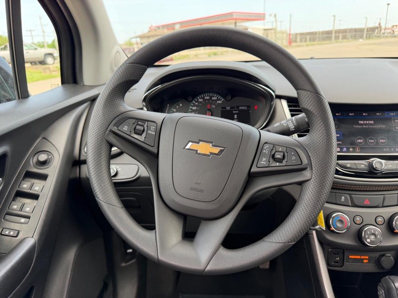 Chevrolet Trax Vehicle Full-screen Gallery Image 9