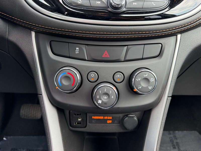 Chevrolet Trax Vehicle Full-screen Gallery Image 13