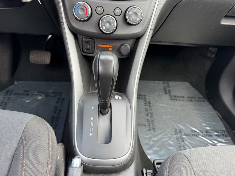 Chevrolet Trax Vehicle Full-screen Gallery Image 14