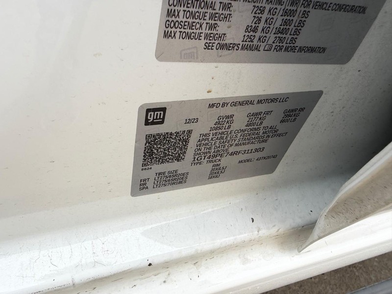 GMC Sierra 2500HD Vehicle Full-screen Gallery Image 21