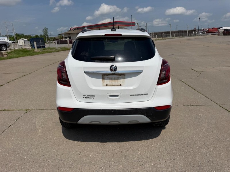 Buick Encore Vehicle Full-screen Gallery Image 4