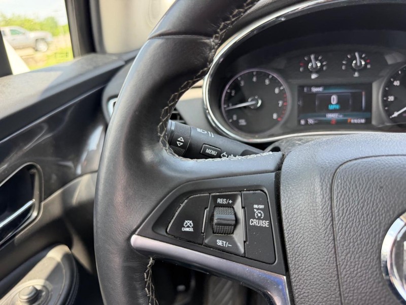 Buick Encore Vehicle Full-screen Gallery Image 10