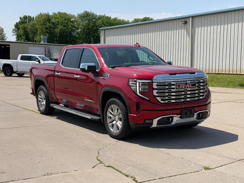 GMC Sierra 1500 Vehicle Full-screen Gallery Image 4