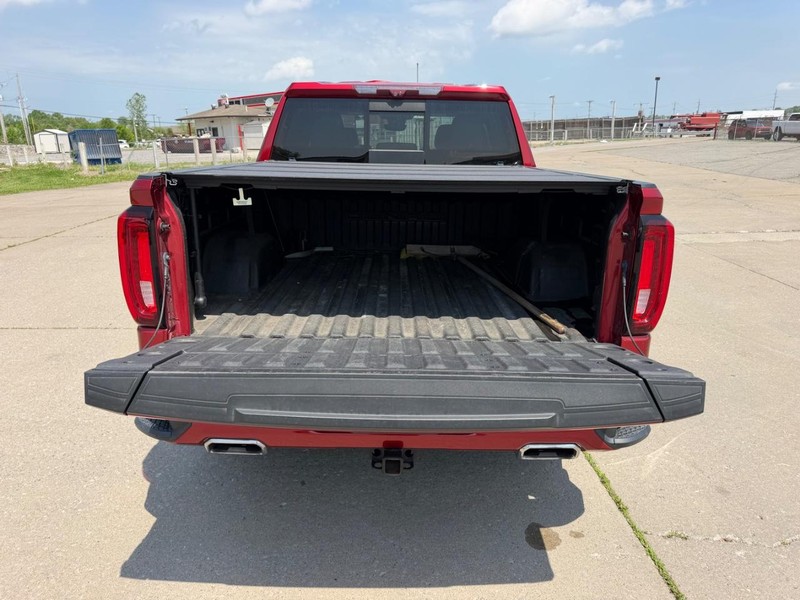 GMC Sierra 1500 Vehicle Full-screen Gallery Image 8