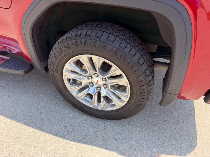 GMC Sierra 1500 Vehicle Full-screen Gallery Image 9