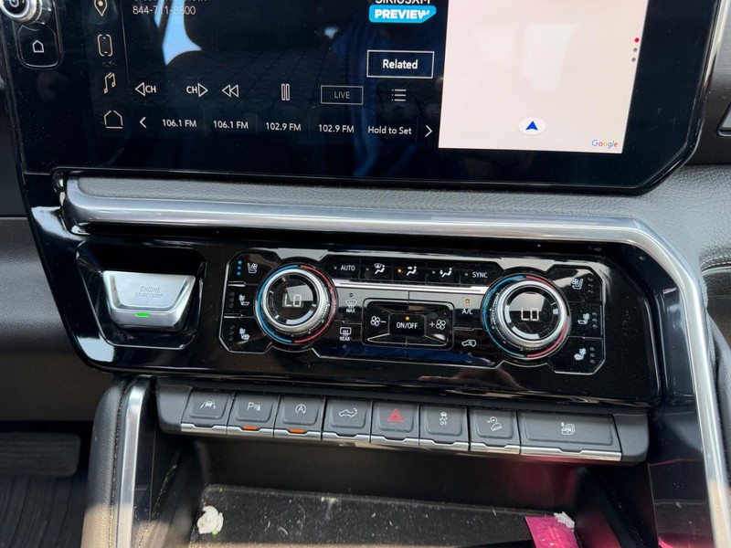 GMC Sierra 1500 Vehicle Full-screen Gallery Image 17