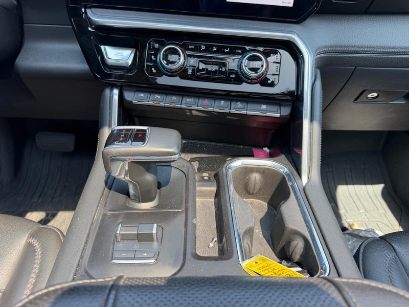 GMC Sierra 1500 Vehicle Full-screen Gallery Image 18