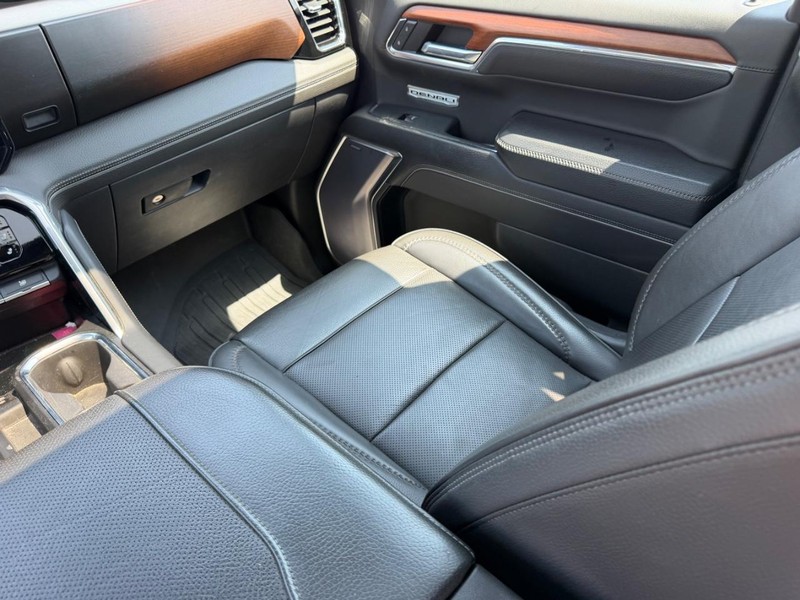 GMC Sierra 1500 Vehicle Full-screen Gallery Image 19