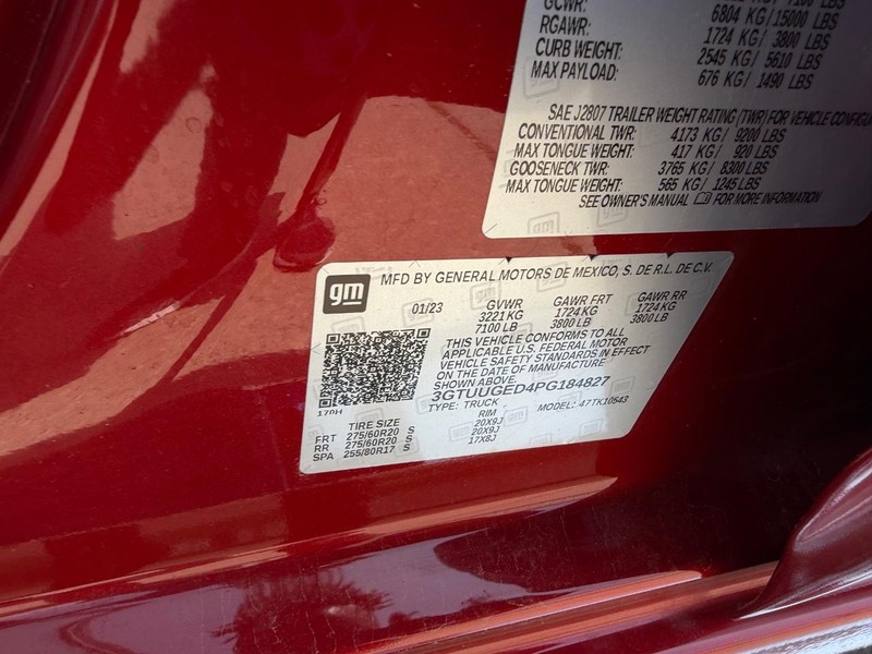 GMC Sierra 1500 Vehicle Full-screen Gallery Image 25