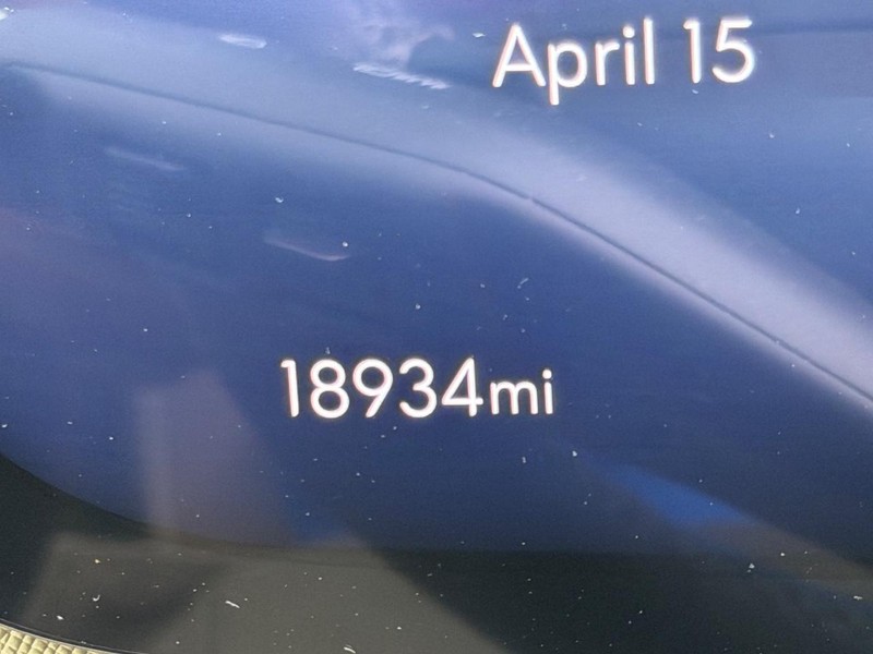 Buick Enclave Vehicle Full-screen Gallery Image 21