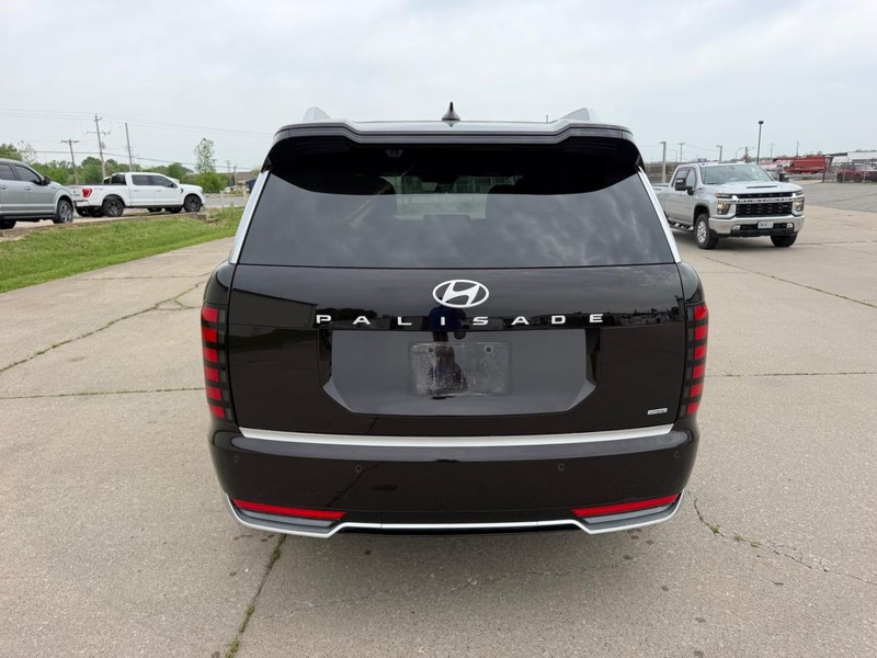 Hyundai Palisade Vehicle Full-screen Gallery Image 4