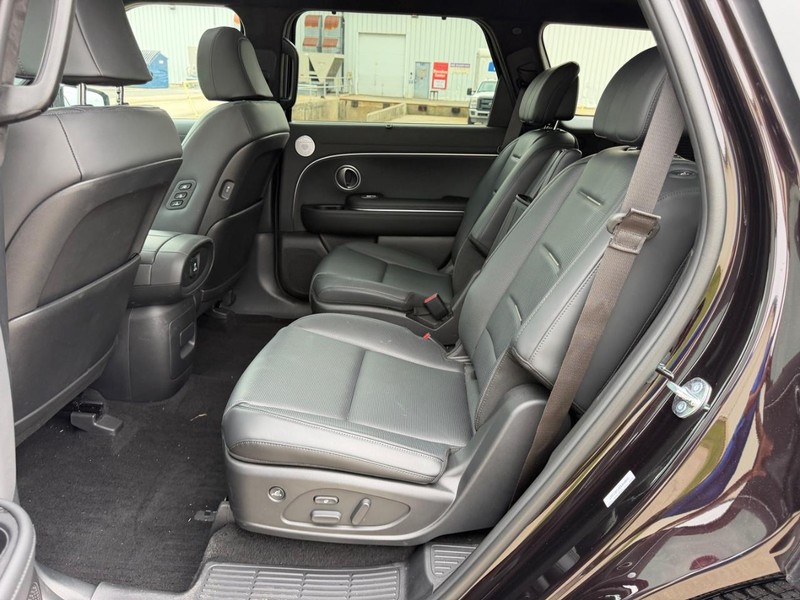 Hyundai Palisade Vehicle Full-screen Gallery Image 9