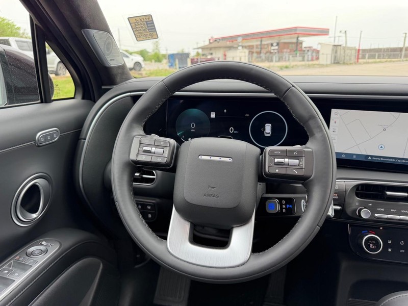 Hyundai Palisade Vehicle Full-screen Gallery Image 13