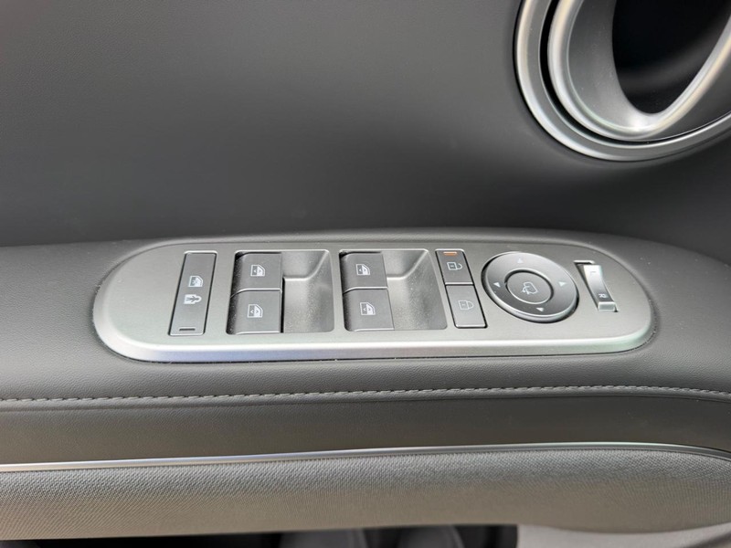 Hyundai Palisade Vehicle Full-screen Gallery Image 20