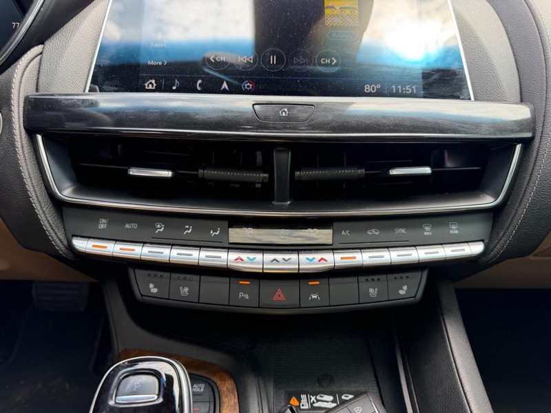 Cadillac CT5 Vehicle Full-screen Gallery Image 14