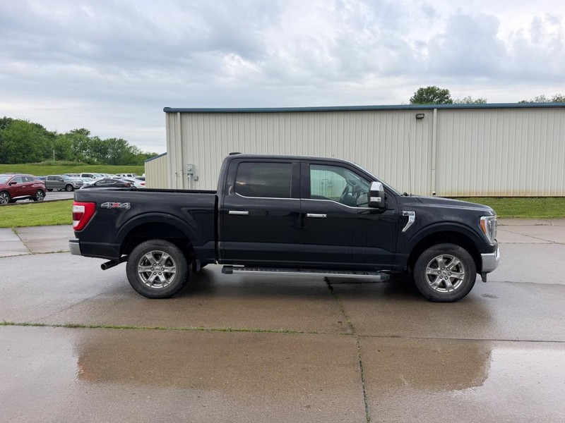 Ford F-150 Vehicle Full-screen Gallery Image 2