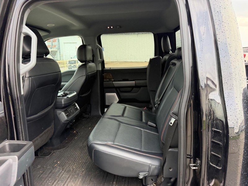 Ford F-150 Vehicle Full-screen Gallery Image 7