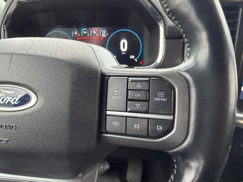 Ford F-150 Vehicle Full-screen Gallery Image 11